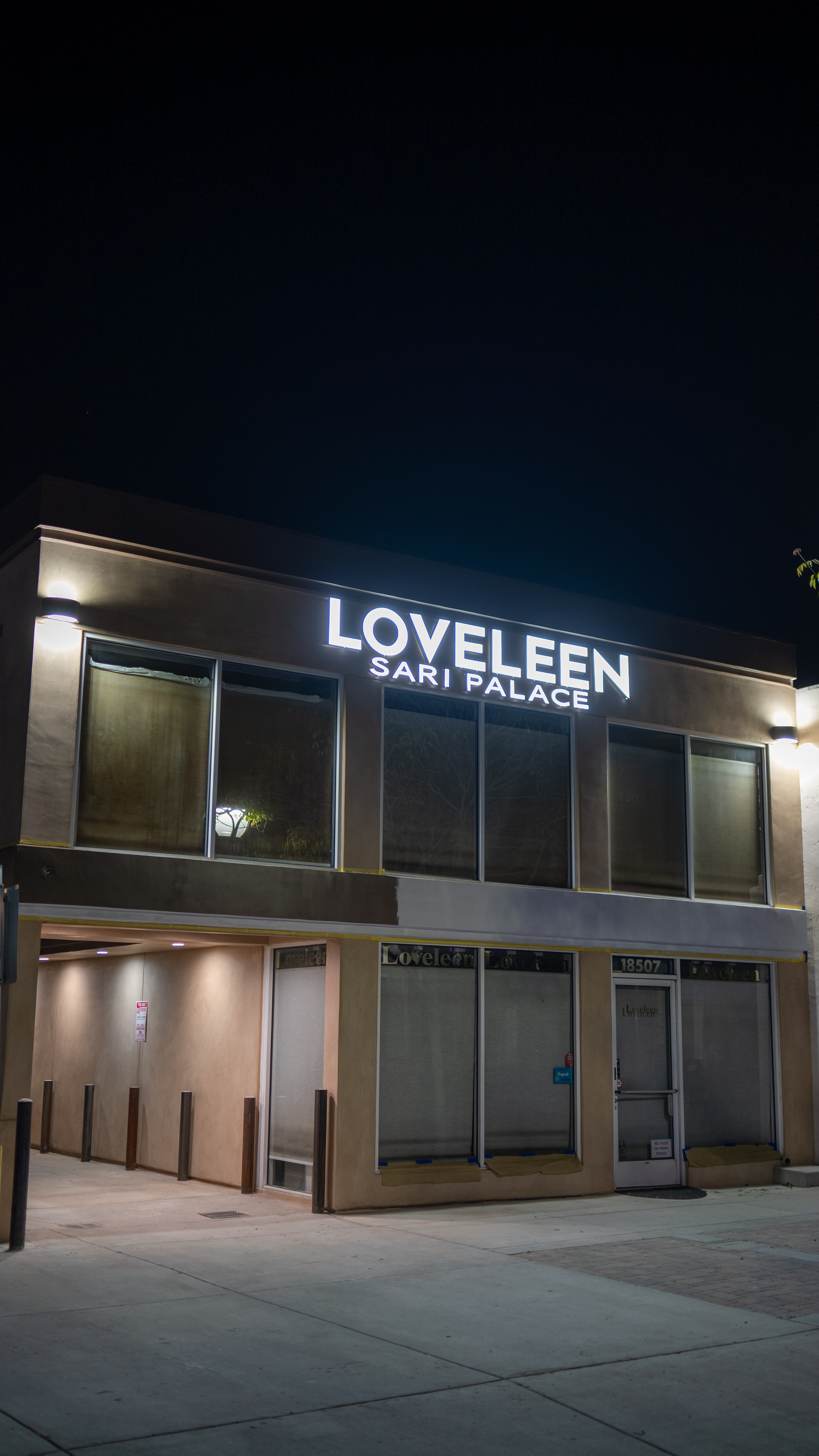 Loveleen Sari Palace backlit channel letters